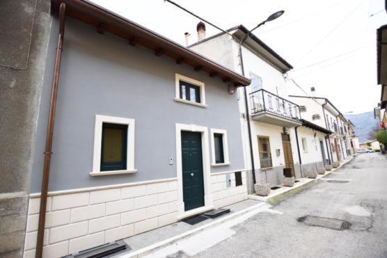 Castelvecchio Subequo ...Ecche Se Dorme B&B 외부 사진